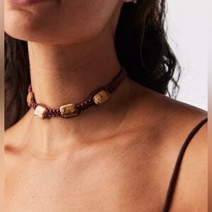 FREE PEOPLE Sweet Carolina Choker  Jasper ocean marron